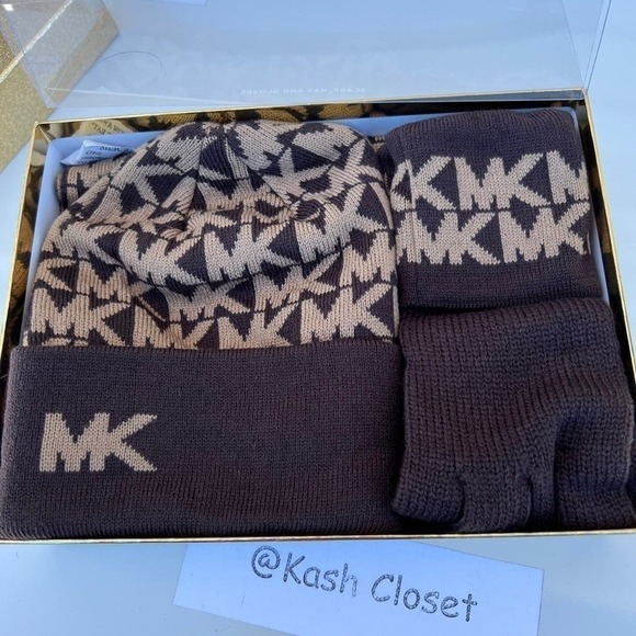 Michael Kors Hat,Gloves & Scarf Set MK Signature Cold Weather Chocolate - Picture 7 of 10